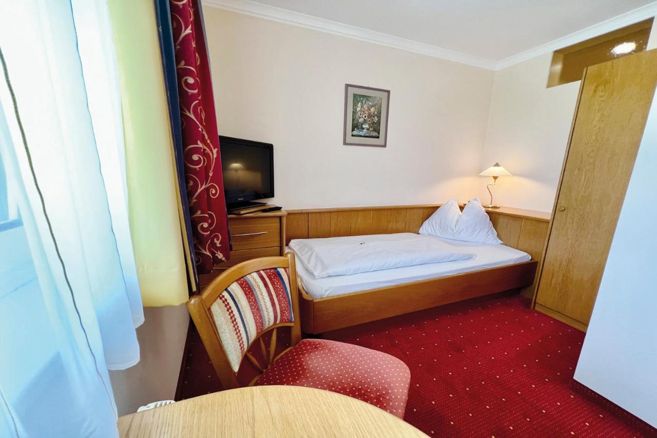 Hotel Pachernighof Velden am Woerthersee Exterior photo